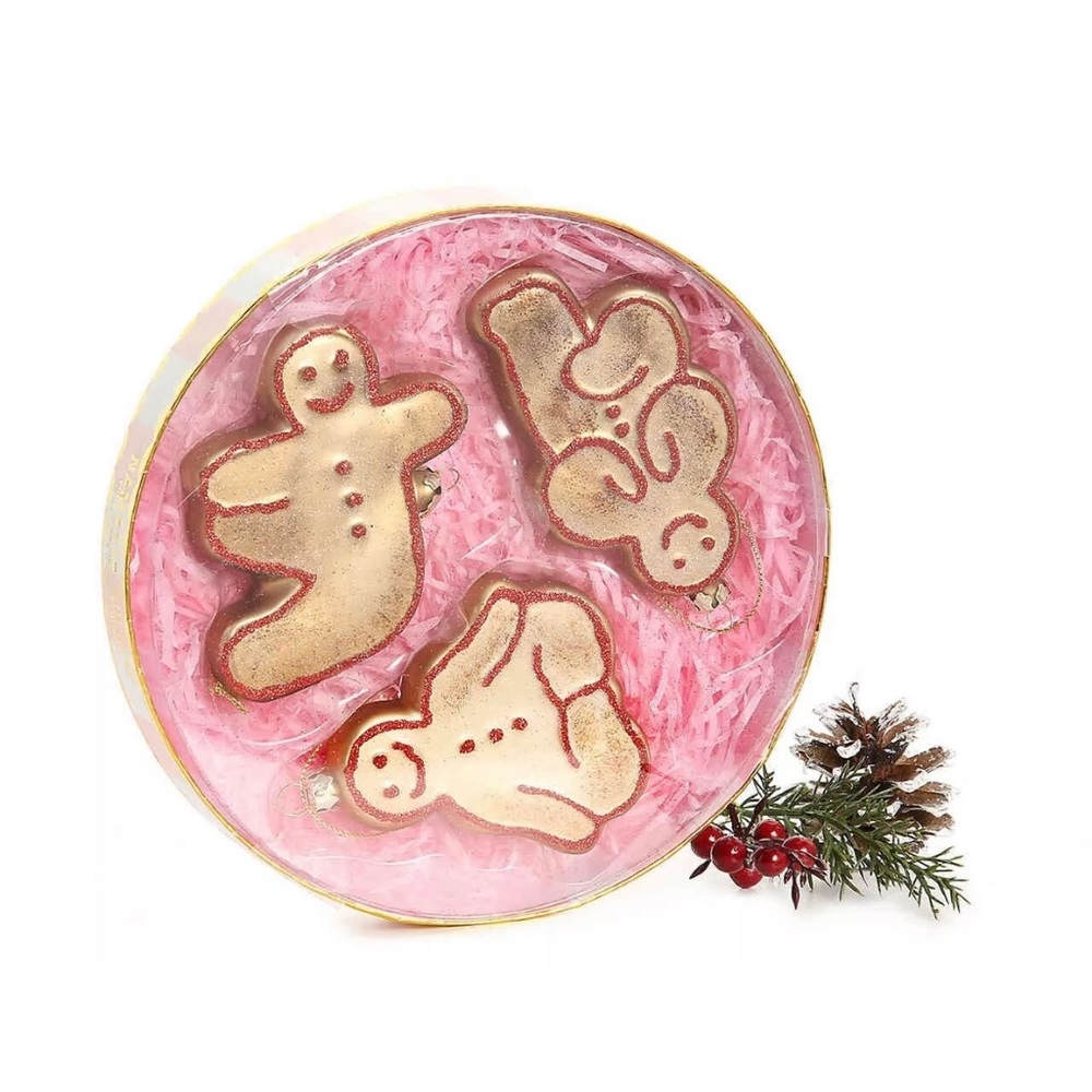 8 OAK LANE CHRISTMAS HOLIDAY YOGA GINGERBREAD ORNAMENT SET